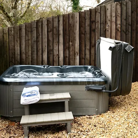 Dreamwood - Woodland Cottage With Private Hot Tub Blandford Forum Exterior photo